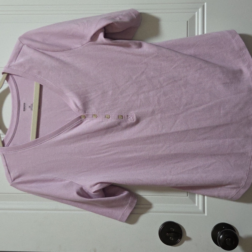 Sonoma Light Purple V Neck Tee 1X. Womens